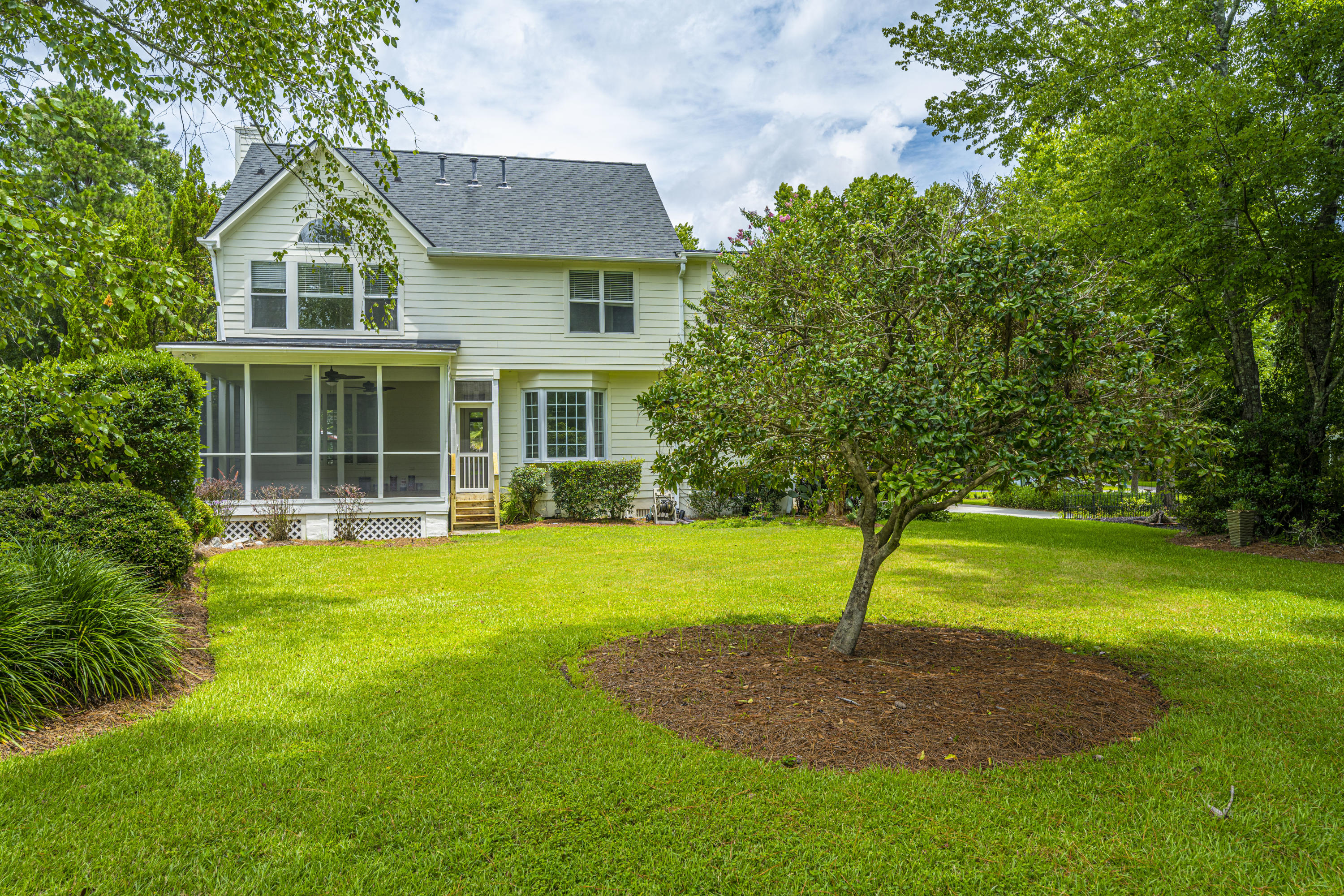 134 Old Course Road Summerville, SC 29485 - Photo 2 of 42 Rear 134