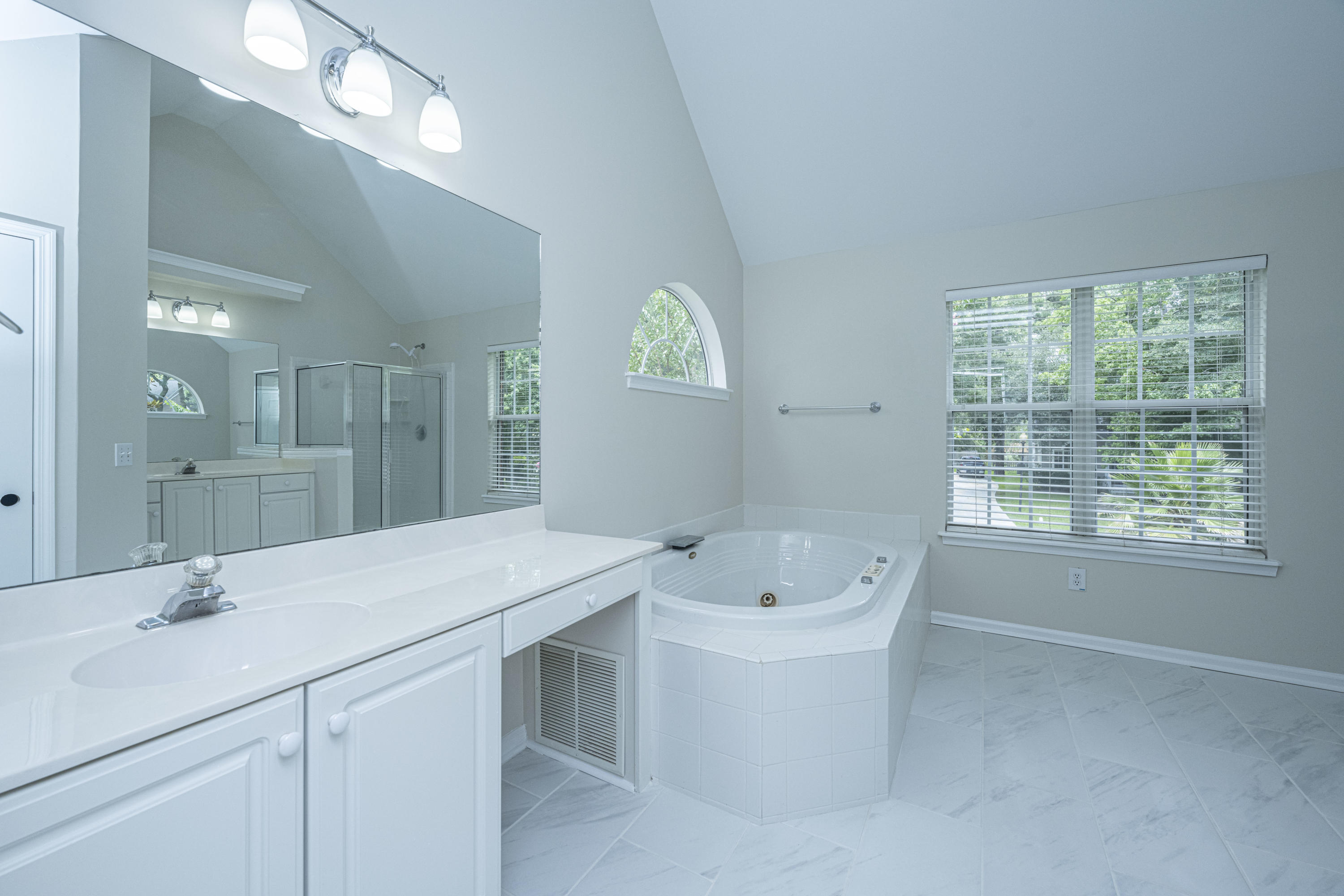134 Old Course Road Summerville, SC 29485 - Photo 25 of 42 Master Her Vanity and Tub