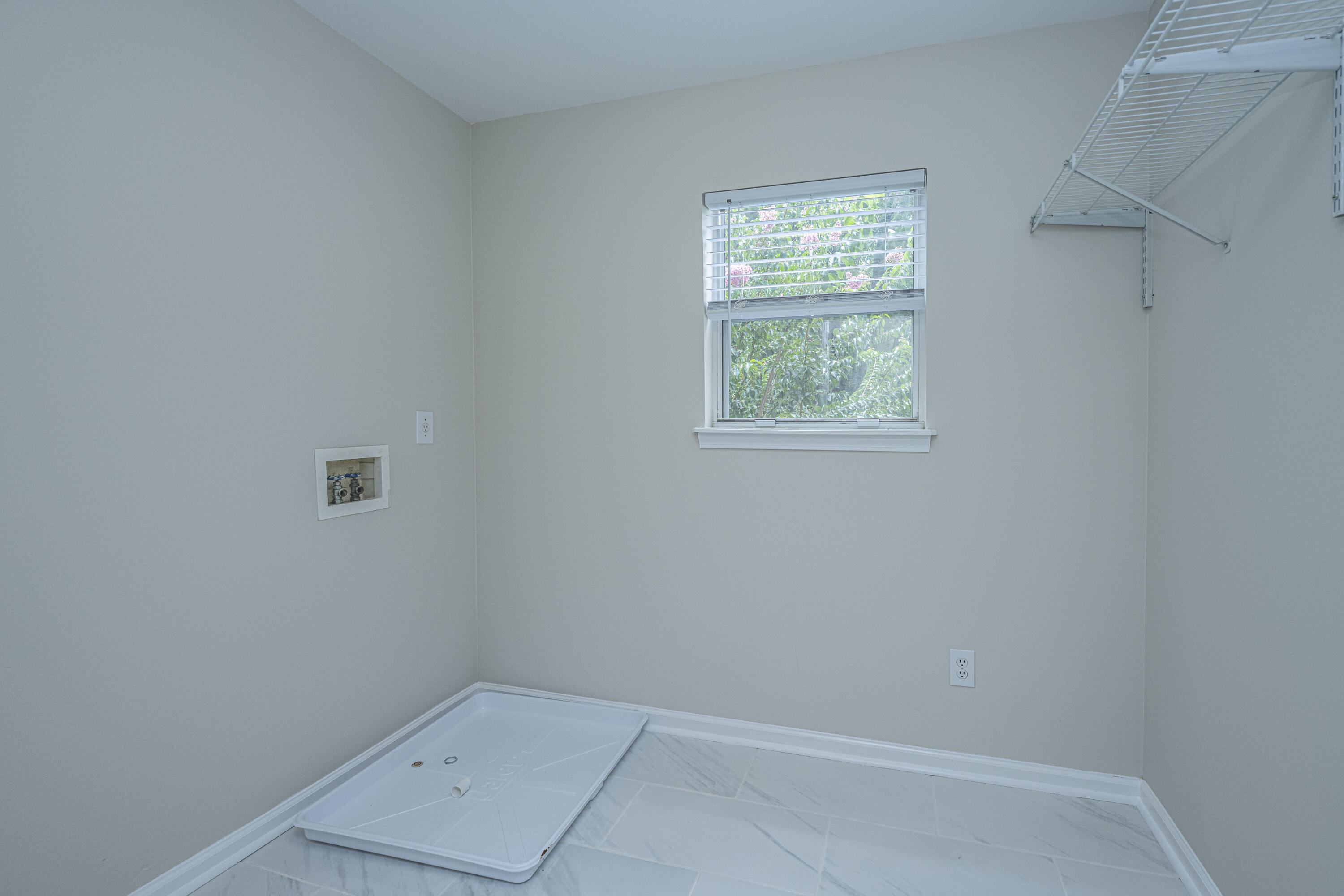 134 Old Course Road Summerville, SC 29485 - Photo 35 of 42 Laundry