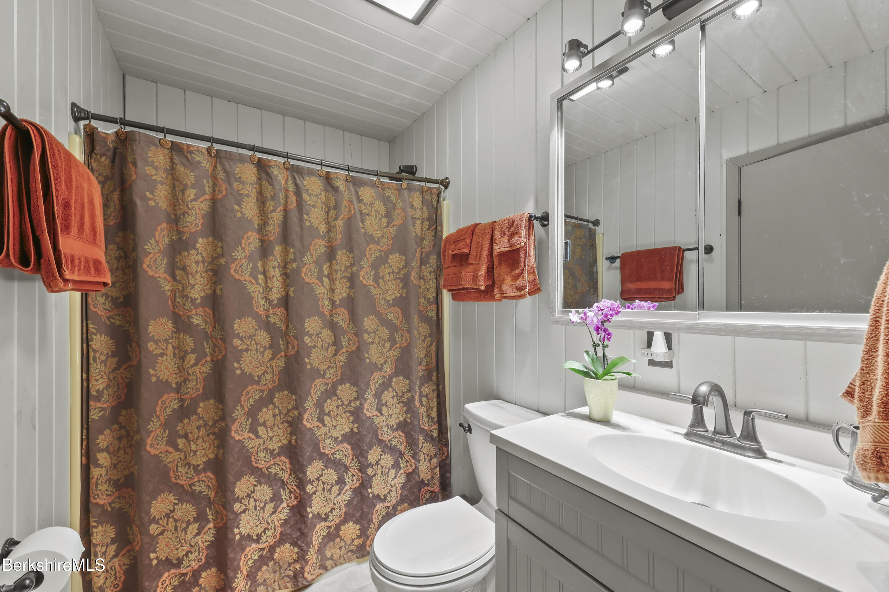 109 Stebbins Road Otis, MA 01253 - Photo 37 of 66 170 En Suite Bath Main Fl