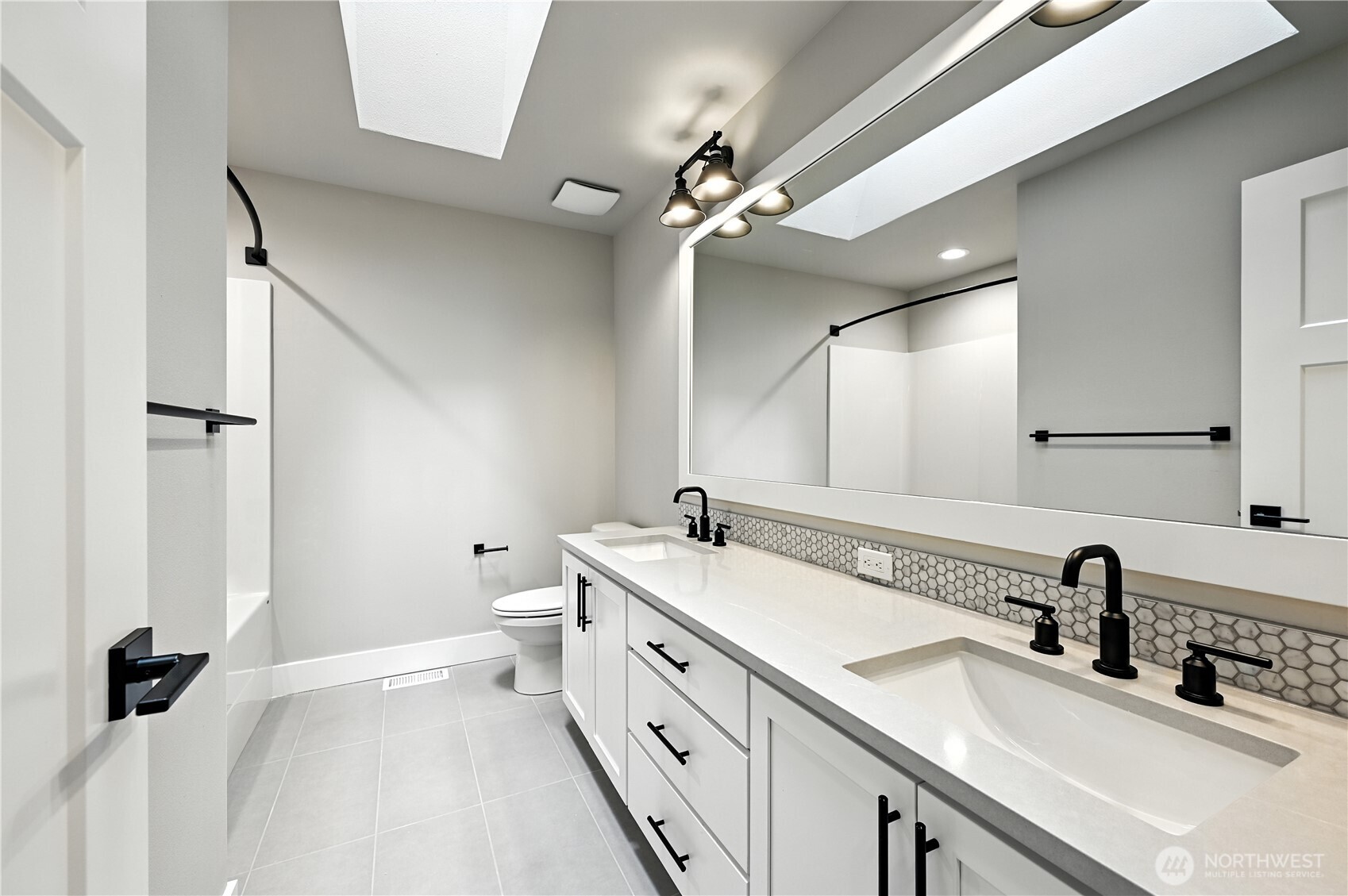 19220 Meridian Drive Southeast, Unit CW 08 Bothell, WA 98012 - Photo 24 of 37