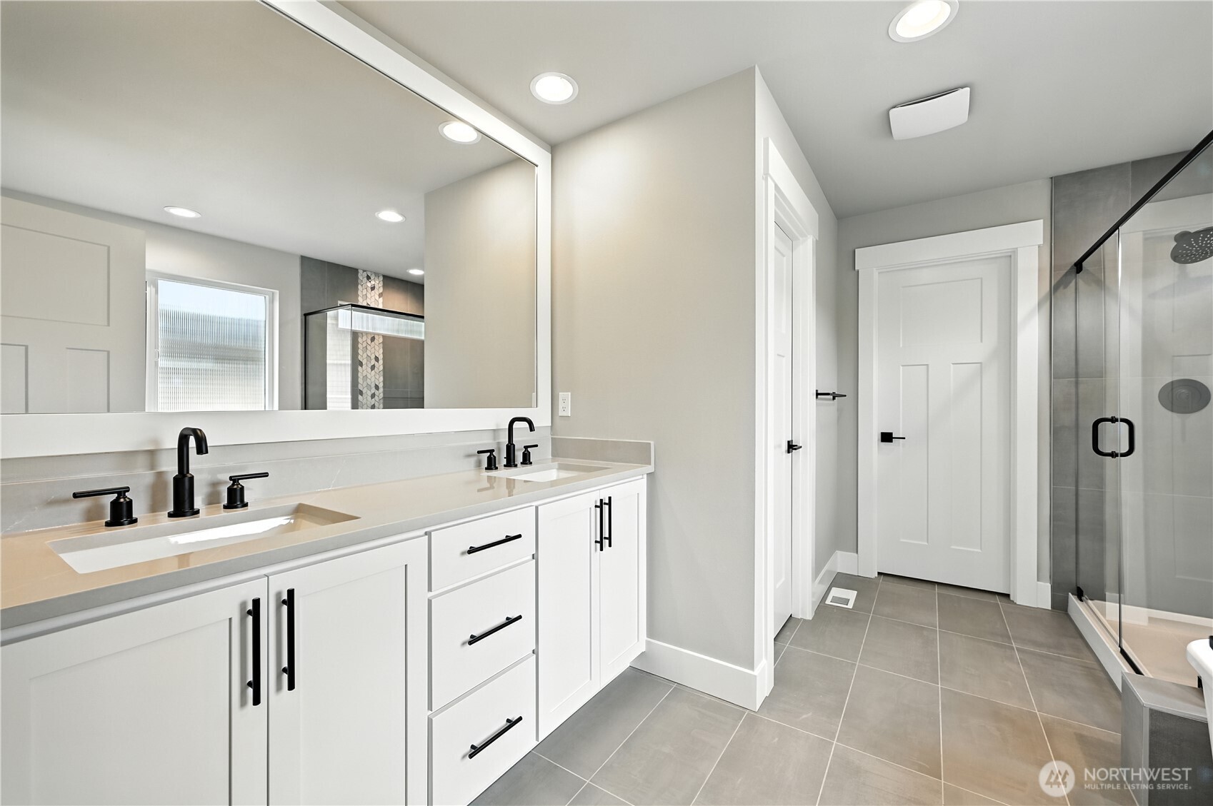 19220 Meridian Drive Southeast, Unit CW 08 Bothell, WA 98012 - Photo 27 of 37