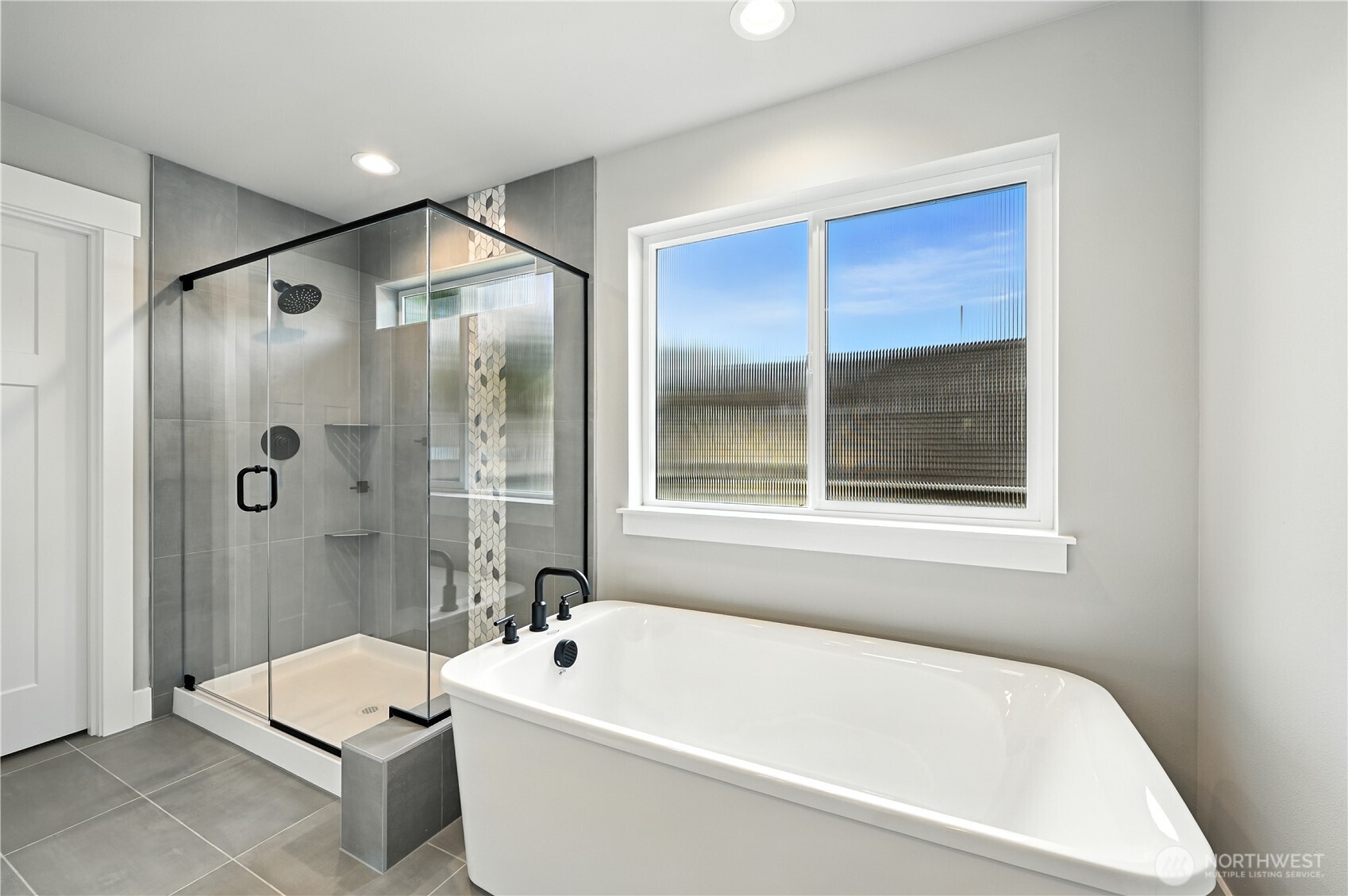 19220 Meridian Drive Southeast, Unit CW 08 Bothell, WA 98012 - Photo 28 of 37