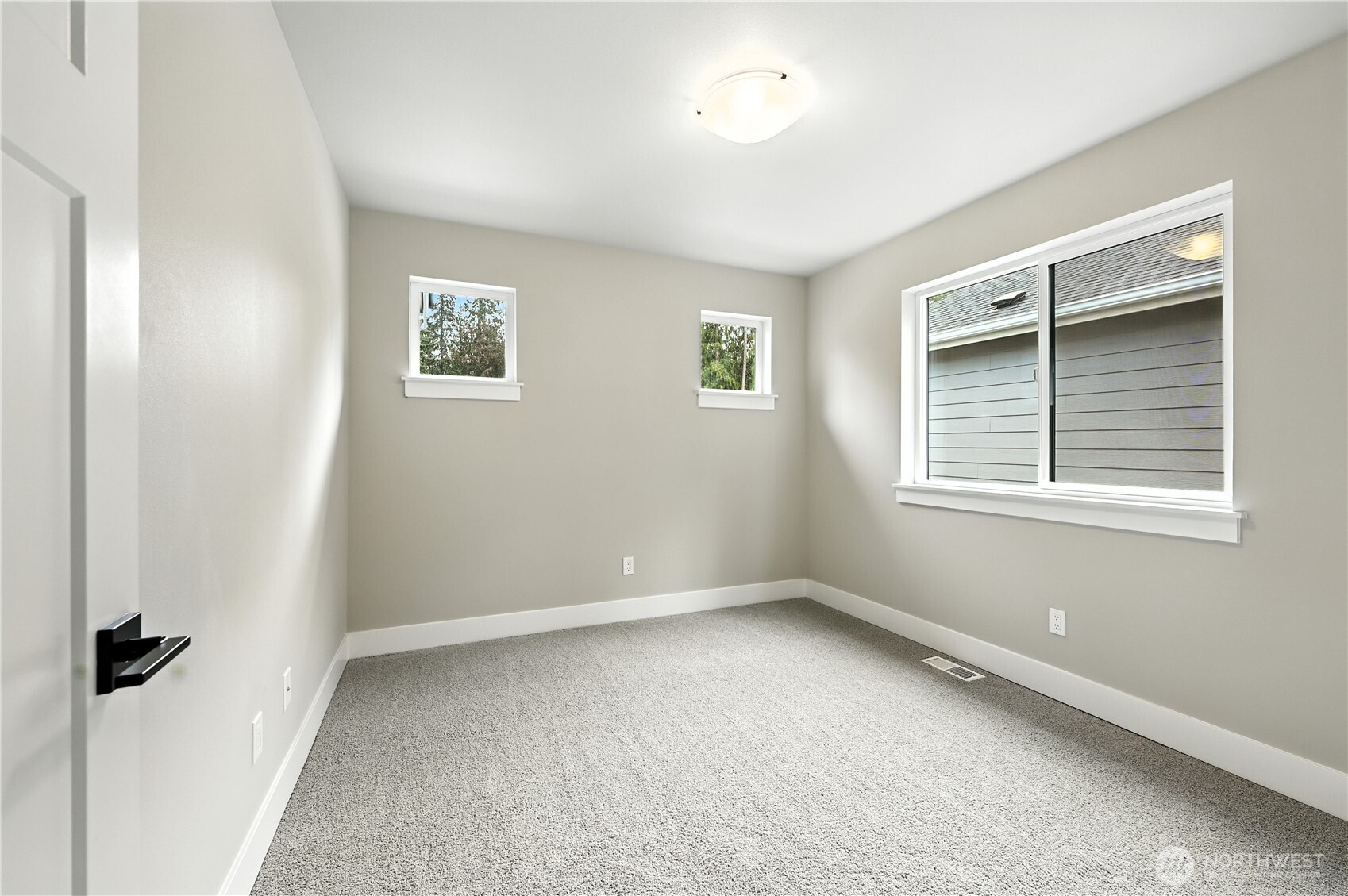 19220 Meridian Drive Southeast, Unit CW 08 Bothell, WA 98012 - Photo 33 of 37