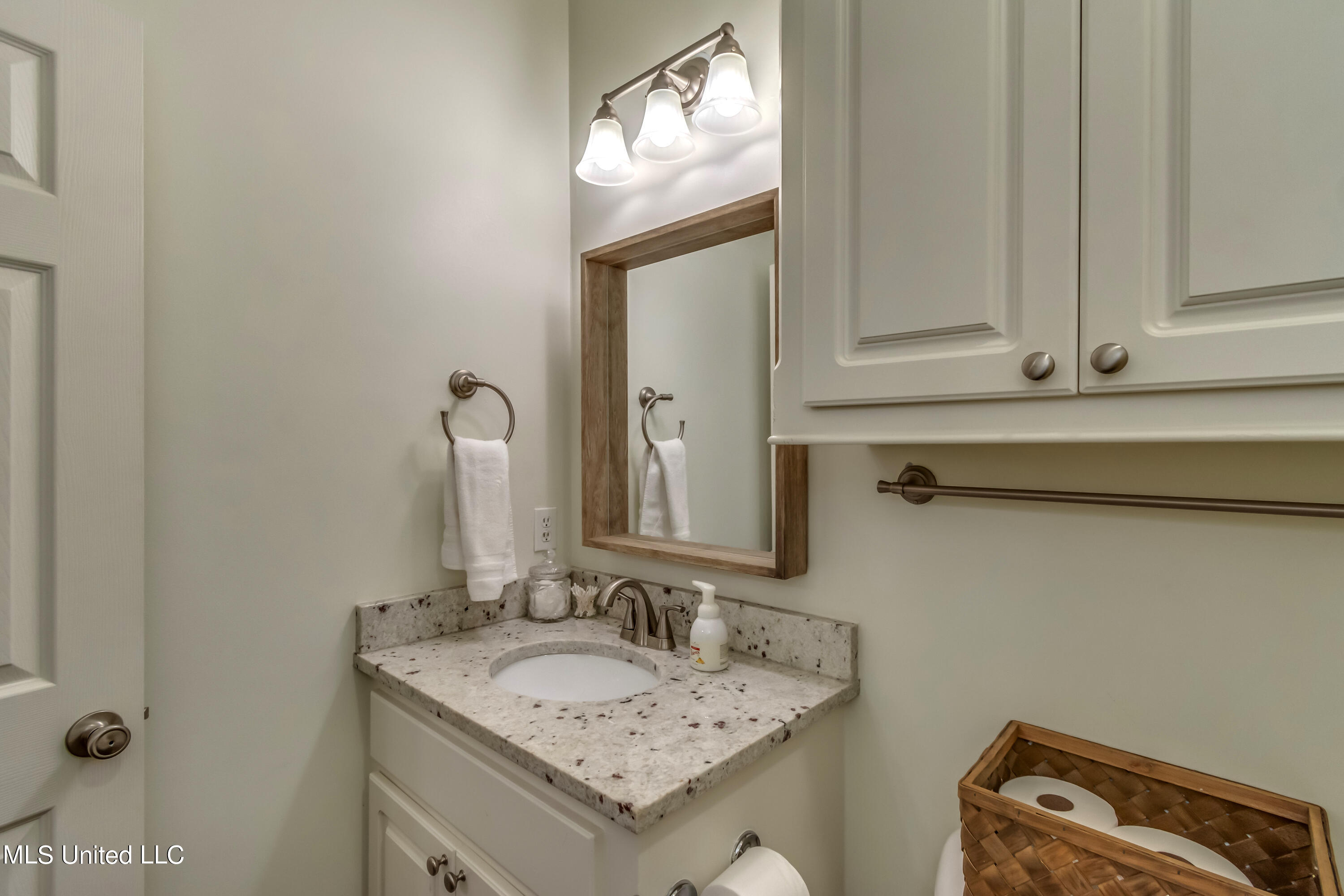 115 Sagefield Square Canton, MS 39046 - Photo 36 of 46 115 Sagefield Sq-41