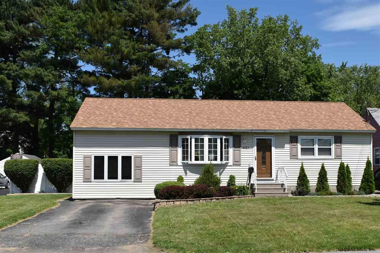 221 Chiswell Road Schenectady, NY 12304 - Photo 1 of 24 Photo 1
