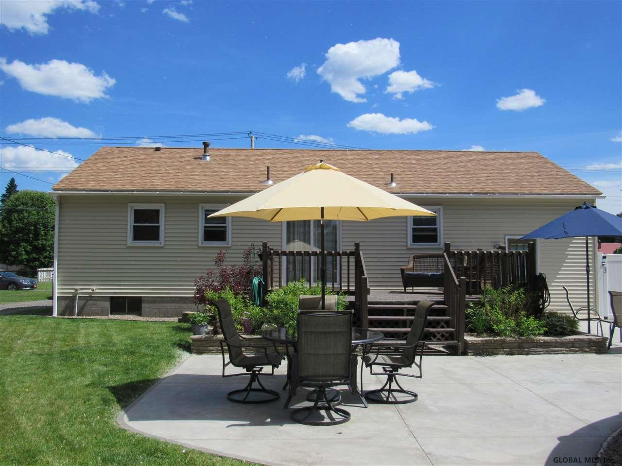 221 Chiswell Road Schenectady, NY 12304 - Photo 19 of 24 Photo 19