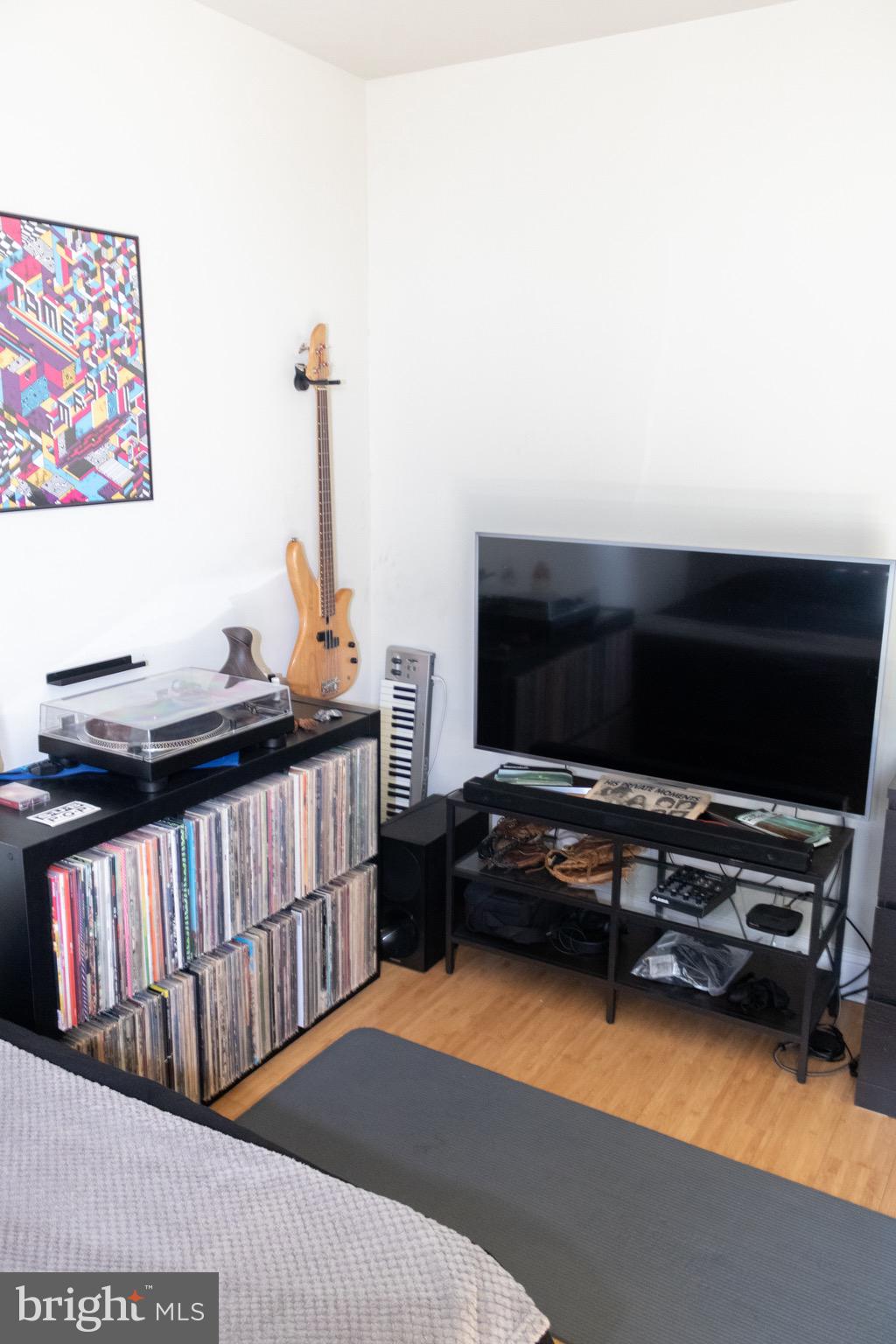 2102 Berges Street, Unit A Philadelphia, PA 19125 - Photo 26 of 32 Upstairs Bedroom 1