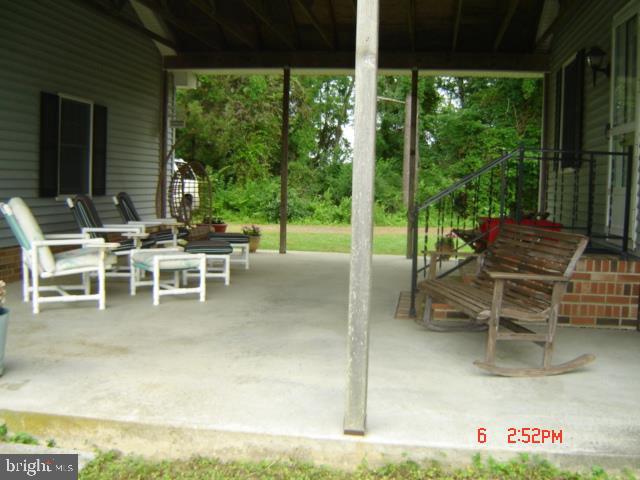 1811 Perseus Road Cambridge, MD 21613 - Photo 3 of 52 Breezeway
