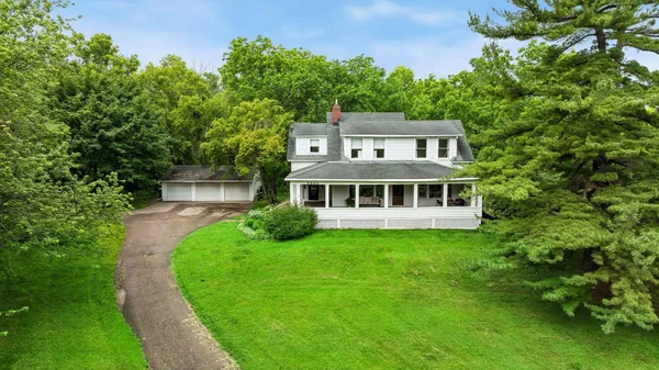 $925,000 | 5940 Galpin Lake Road, Shorewood, MN 55331