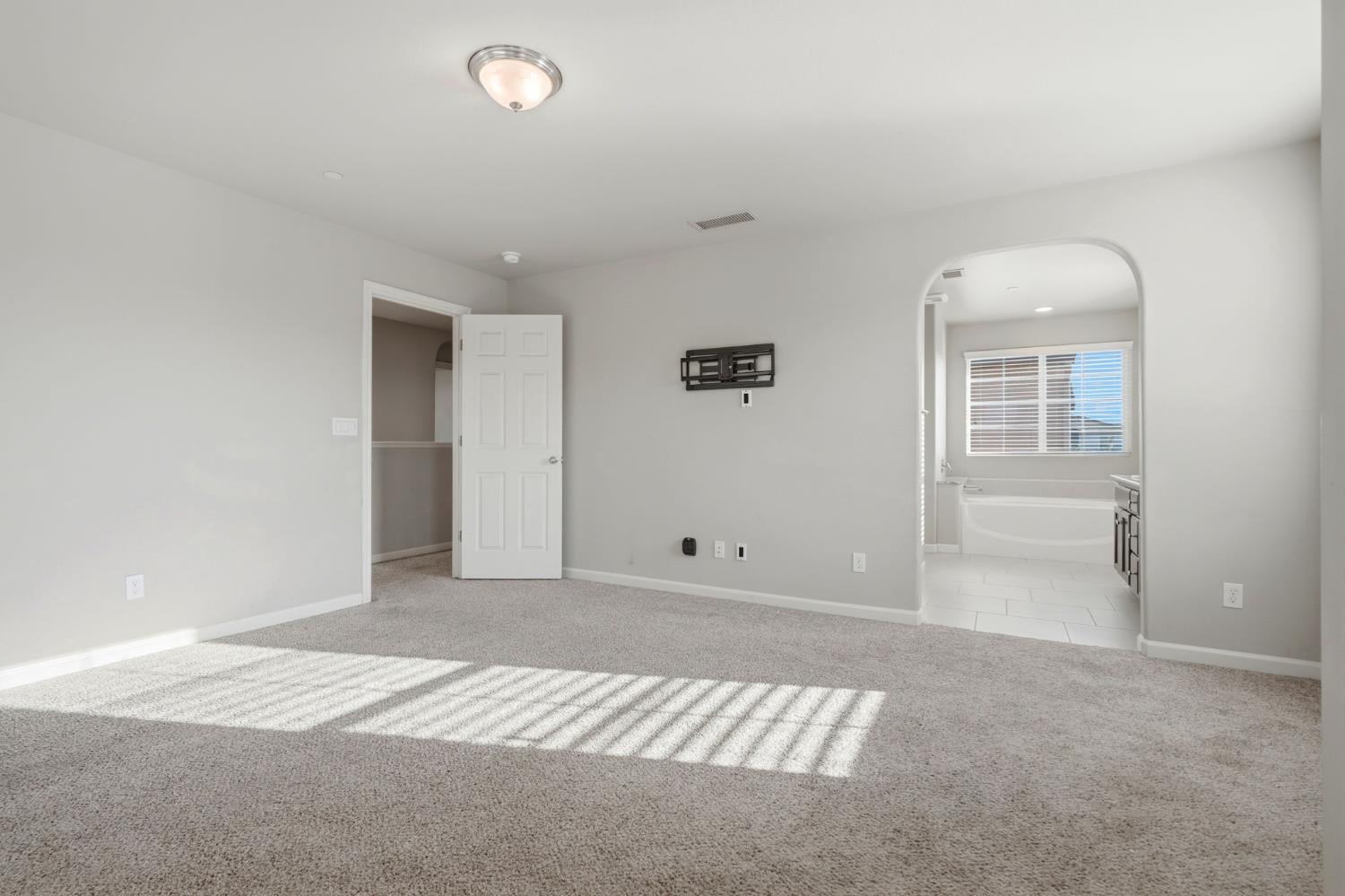 1515 Zenith Clovis, CA 93619 - Photo 34 of 41 a view of an empty room with a window