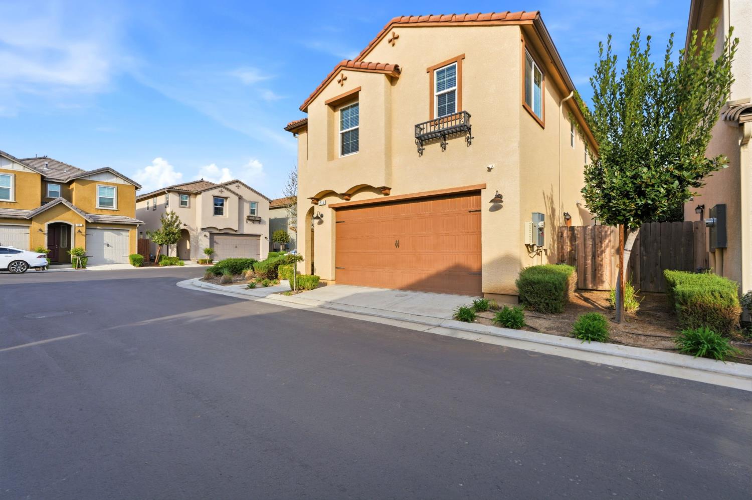 1515 Zenith Clovis, CA 93619 - Photo 4 of 41 a view of a street with houses