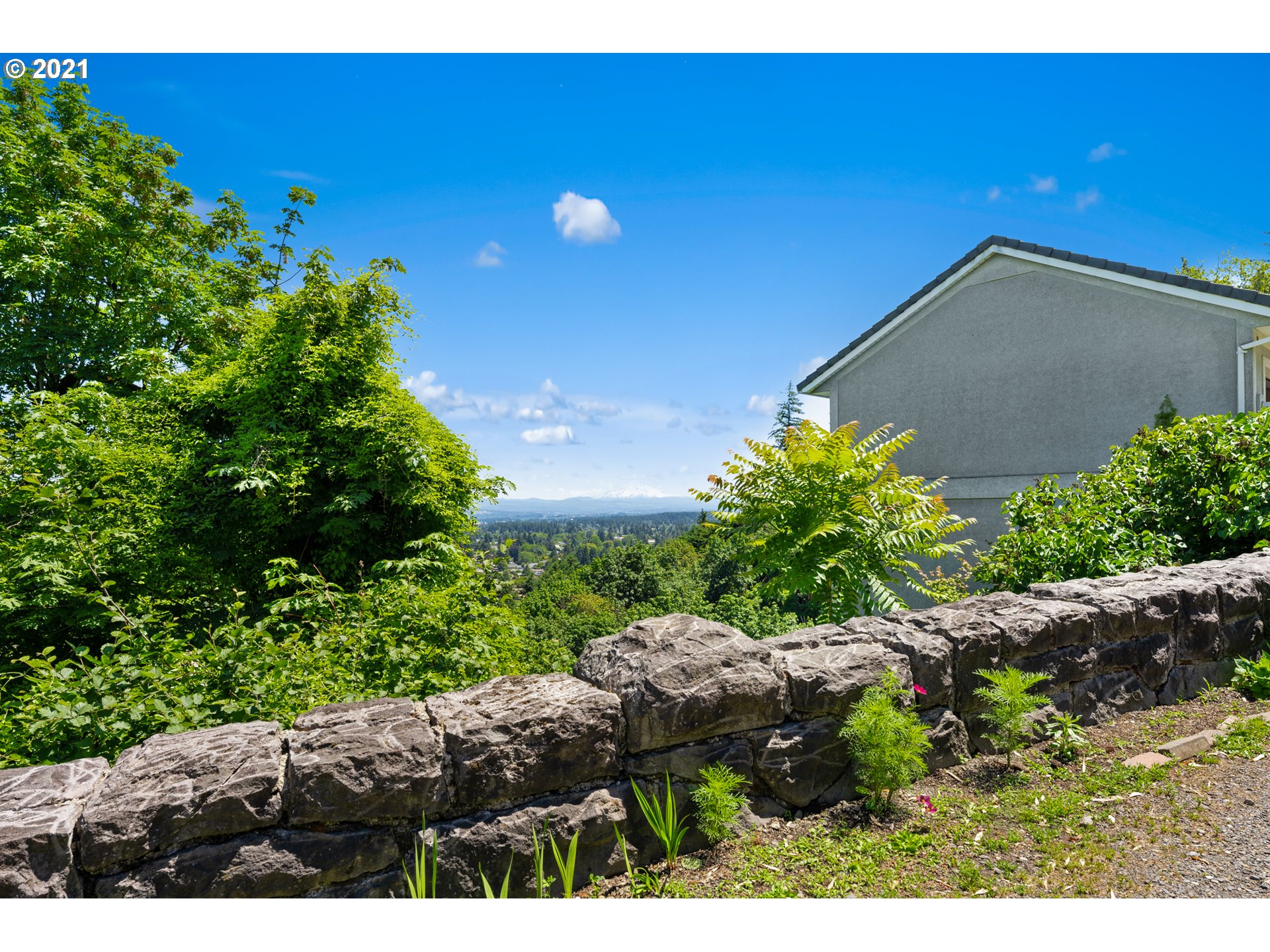 3056 Northeast Rocky Butte Road Portland, OR 97220 - Photo 4 of 17 View