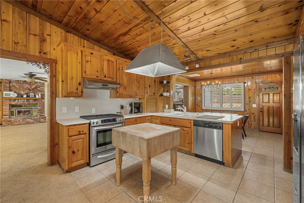 7788 Columbine Road Oak Hills, CA 92344 - Photo 12 of 72