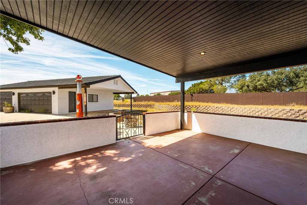 7788 Columbine Road Oak Hills, CA 92344 - Photo 8 of 72