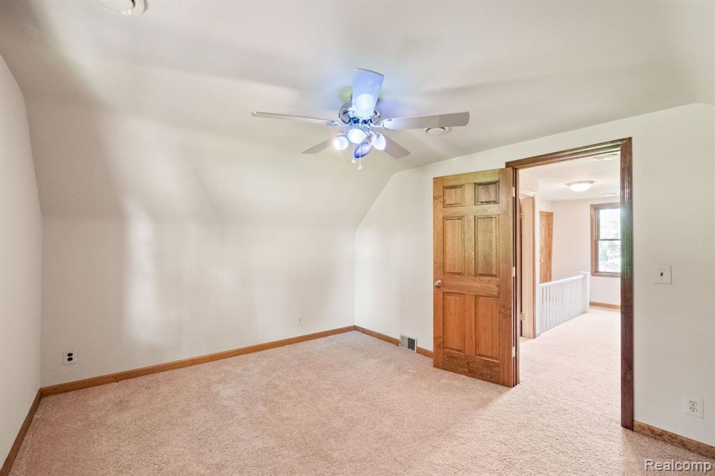 1057 Capac Road Allenton, MI 48002 - Photo 17 of 23