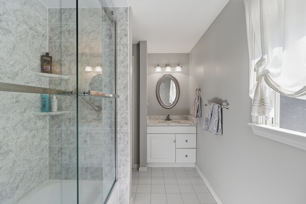 39 Westcott Road Hopedale, MA 01747 - Photo 18 of 30 Gallery Image 18