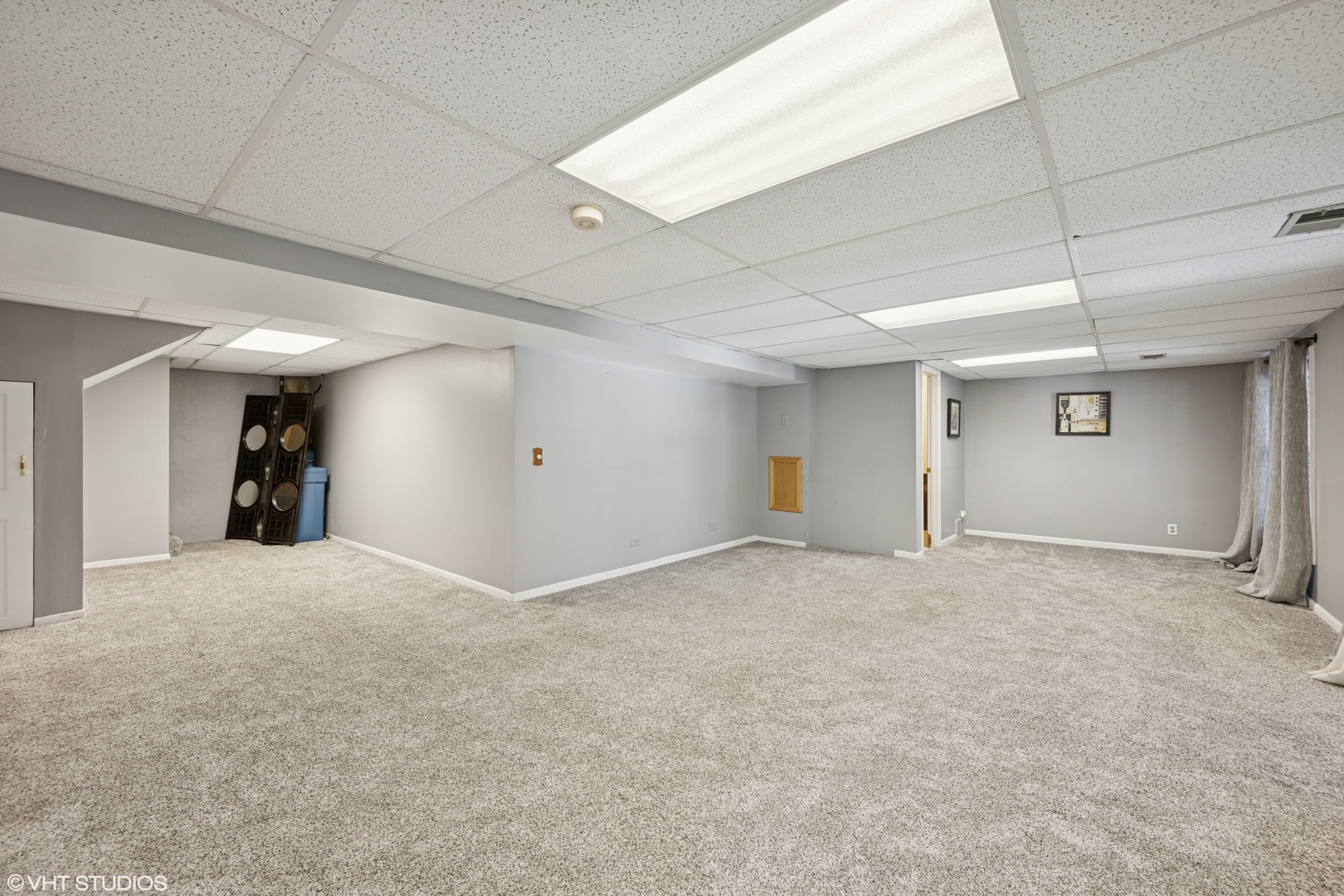 963 Old Oak Circle Algonquin, IL 60102 - Photo 20 of 28 a view of an empty room