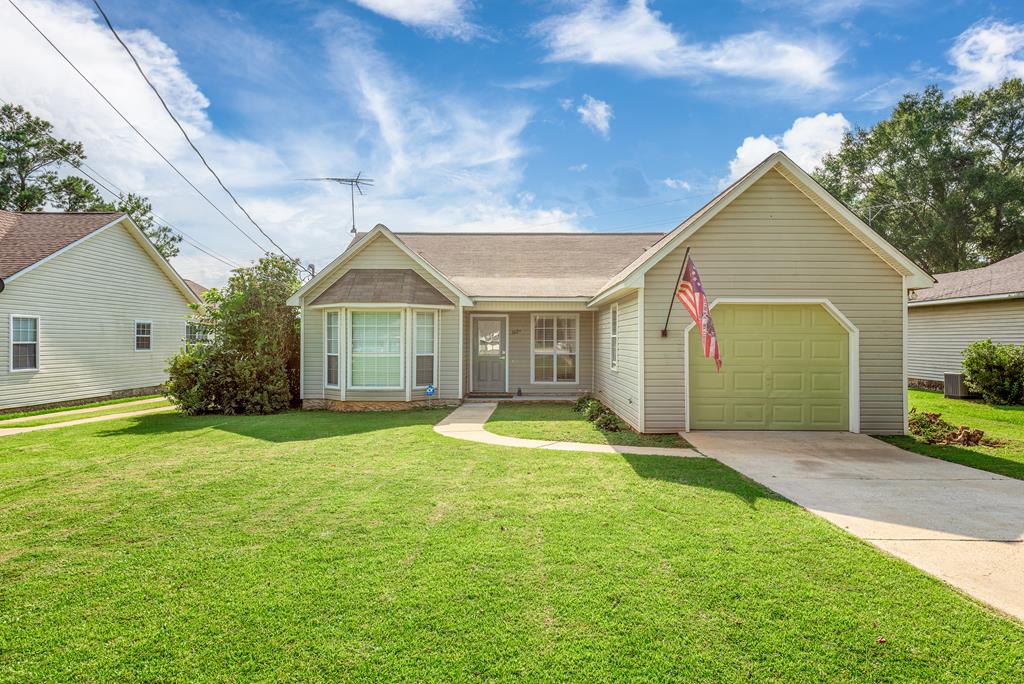302 B Dothan Road Abbeville, AL 36310 - Photo 1 of 27 Main View