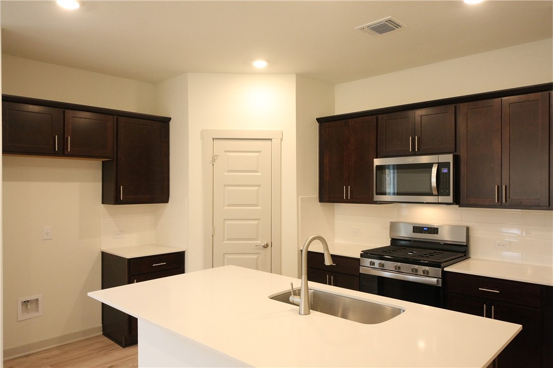 10625 Gonzales Ranger Pass Austin, TX 78754 - Photo 6 of 26