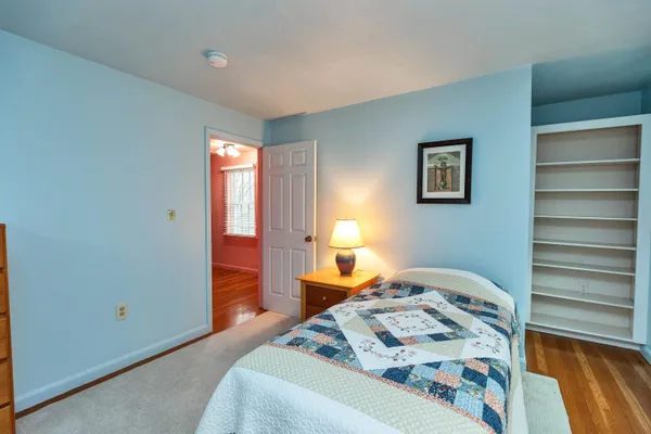 $375,000 | 7 Governor Square, Peterborough, NH 03458