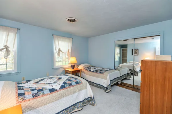 $375,000 | 7 Governor Square, Peterborough, NH 03458