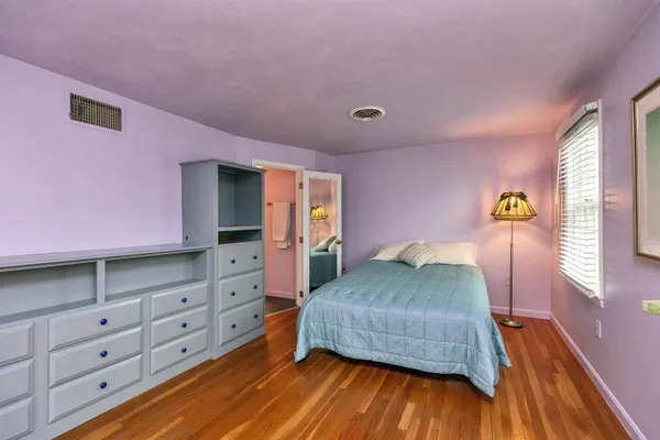 $375,000 | 7 Governor Square, Peterborough, NH 03458
