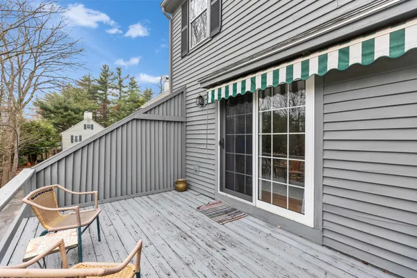 $375,000 | 7 Governor Square, Peterborough, NH 03458