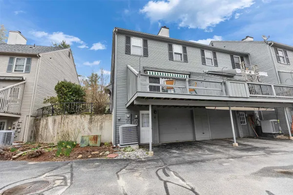 $375,000 | 7 Governor Square, Peterborough, NH 03458