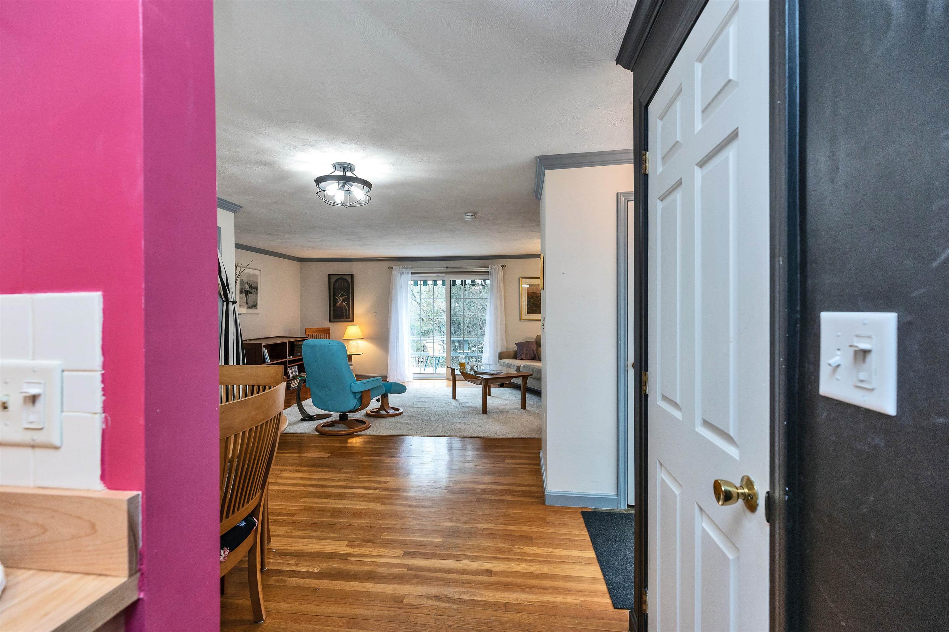 7 Governor Square Peterborough, NH 03458 - Photo 6 of 46