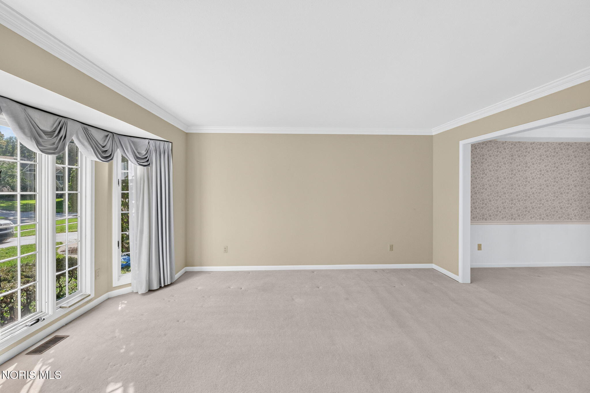 7050 Cloister Road Toledo, OH 43617 - Photo 10 of 56 Gallery Image 10