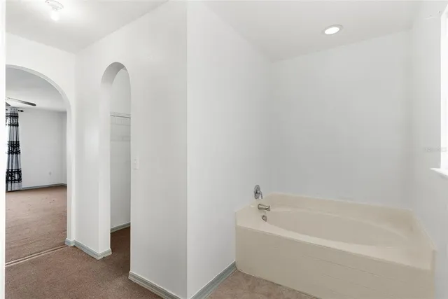 $2,300 | 125 Vista View Avenue, Eagle Lake, FL 33839