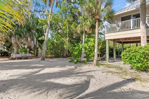 $5,995,000 | 7143 La Lenaire Drive, Longboat Key, FL 34228