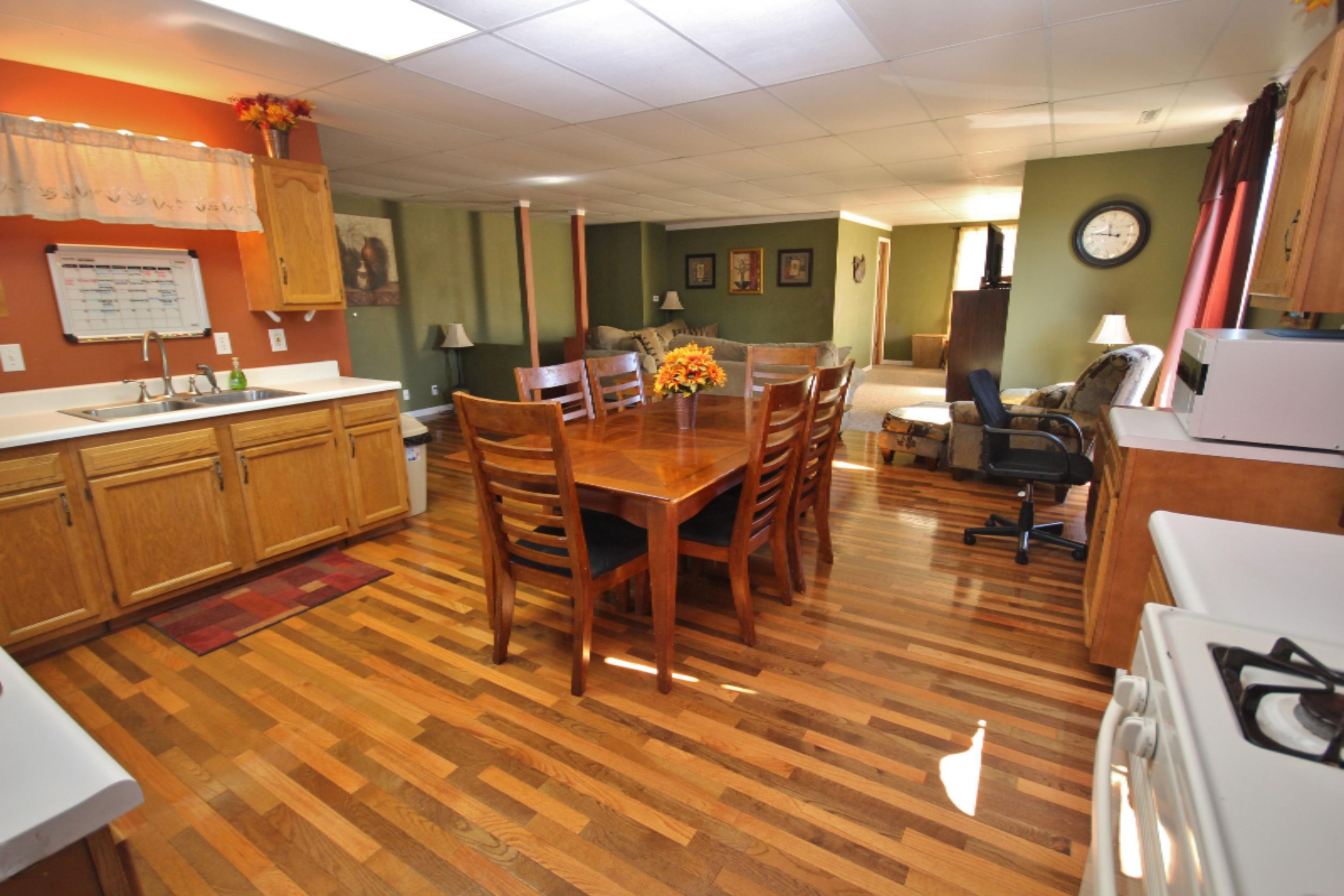 233 South Main Street Three Rivers, MI 49093 - Photo 6 of 22 IMG_2966