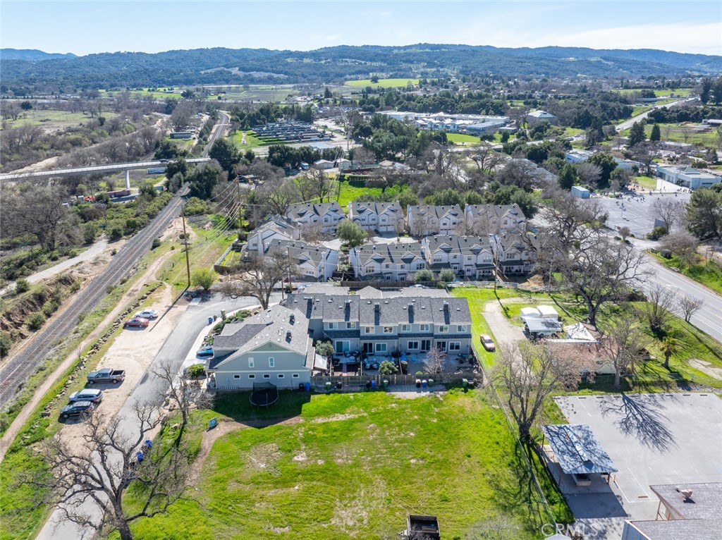 55 8th Street Templeton, CA 93465 - Photo 28 of 33 a view of city and mountain