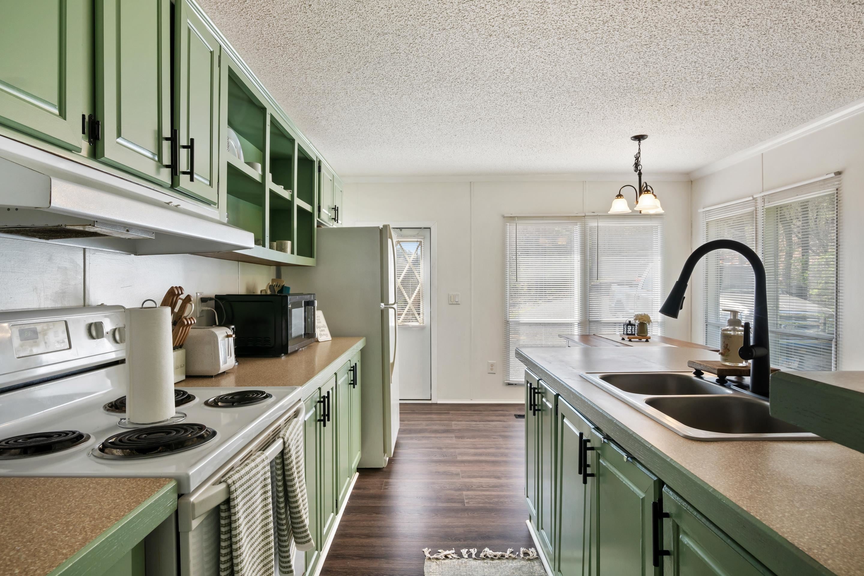 3111 North Fork Road Elliston, VA 24087 - Photo 8 of 44 Gallery Image 8