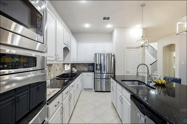 $635,000 | 3021 Bans Crown Boulevard, Lewisville, TX 75056