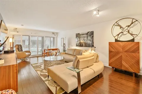 $449,999 | 2029 North Ocean Boulevard, Unit 410, Fort Lauderdale, FL 33305