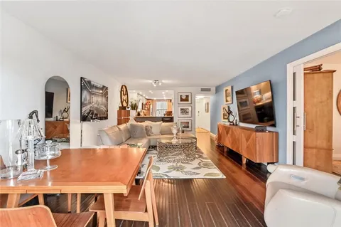 $449,999 | 2029 North Ocean Boulevard, Unit 410, Fort Lauderdale, FL 33305