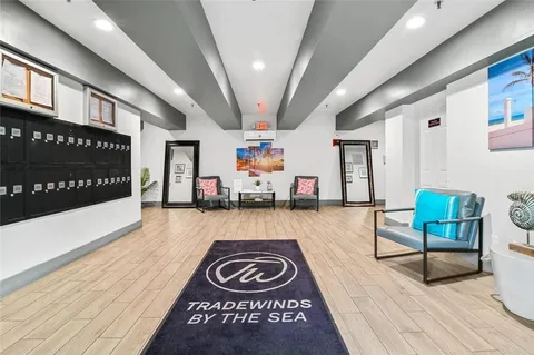 $449,999 | 2029 North Ocean Boulevard, Unit 410, Fort Lauderdale, FL 33305