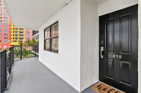 $449,999 | 2029 North Ocean Boulevard, Unit 410, Fort Lauderdale, FL 33305