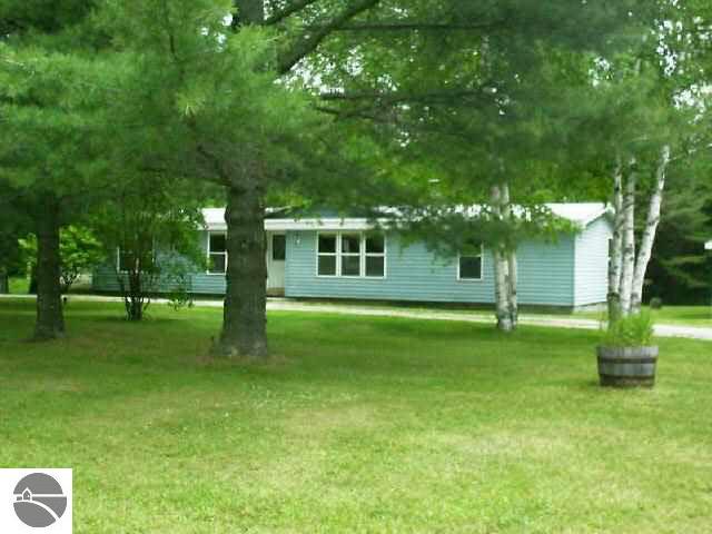 2573 Scott Road Greenbush, MI 48738 - Photo 2 of 6 1753511-1.JPG