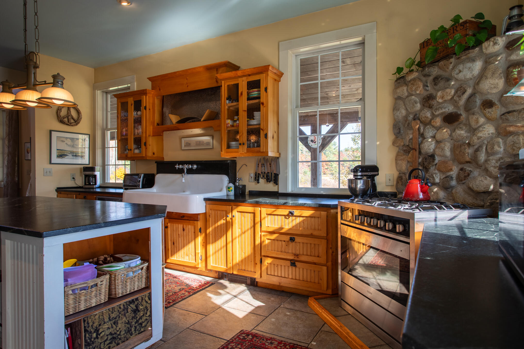 211 Beech Ridge Road York, ME 03909 - Photo 15 of 37 8a_kitchen