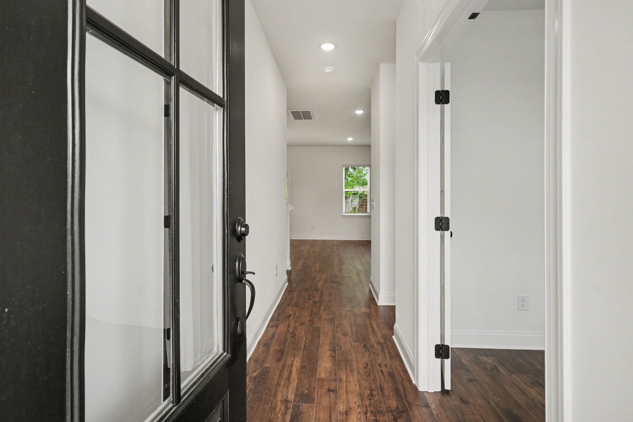 1013 Riverview Run Madison, TN 37115 - Photo 3 of 29