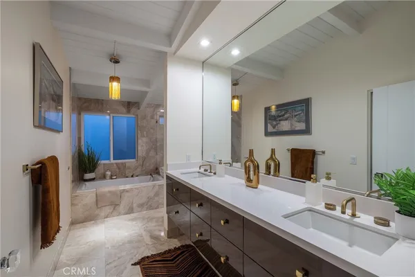 $4,775,000 | 10 66th Place, Long Beach, CA 90803