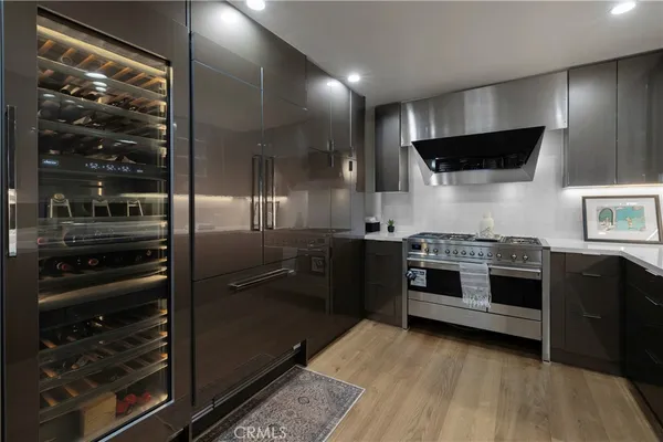 $4,775,000 | 10 66th Place, Long Beach, CA 90803