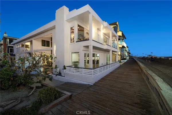 $4,775,000 | 10 66th Place, Long Beach, CA 90803