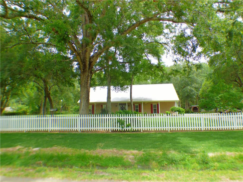 110 Lavigne Road Madisonville, LA 70447 - Photo 1 of 24 Gallery Image 1