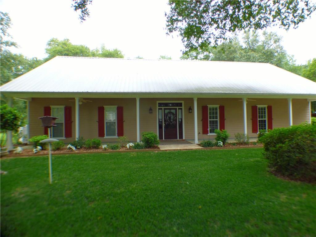 110 Lavigne Road Madisonville, LA 70447 - Photo 3 of 24 Gallery Image 3