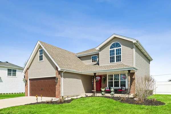 $449,900 | 15504 Ridgefield Drive, Manhattan, IL 60442